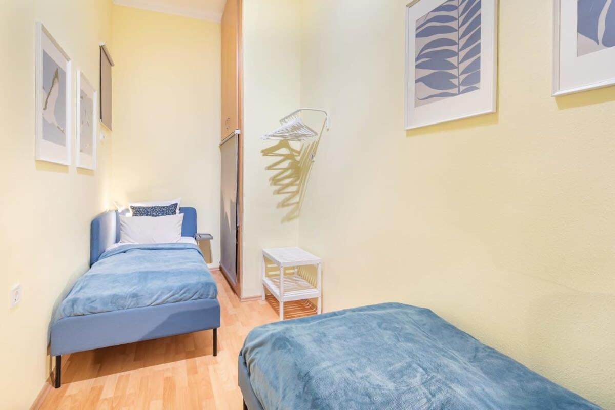 Apartment - New - Aircon - Comfy *